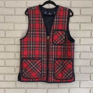 90s Lizsport Quilted Nylon Vest in Christmas Tartan Plaid